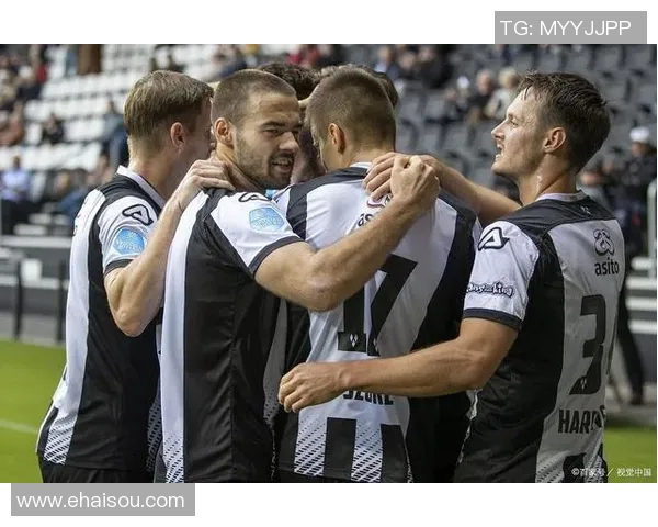 福图纳与赫拉克勒的精彩对决揭示足球战术与团队协作的魅力